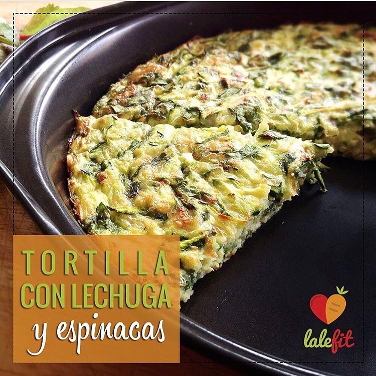 Tortilla con espinaca y lechuga